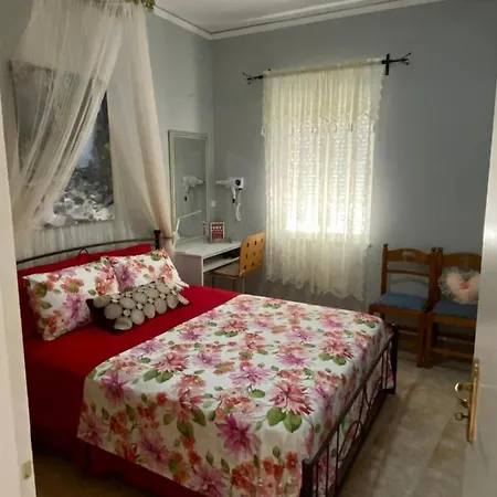 Gallery Lixouri