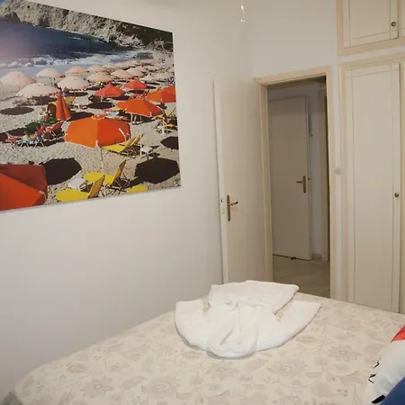 Gallery *